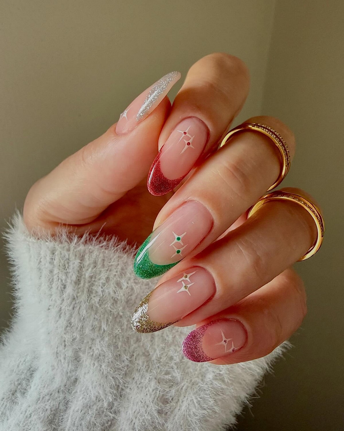 Новинки френч-маникюра 2026: шикарные зимние дизайны