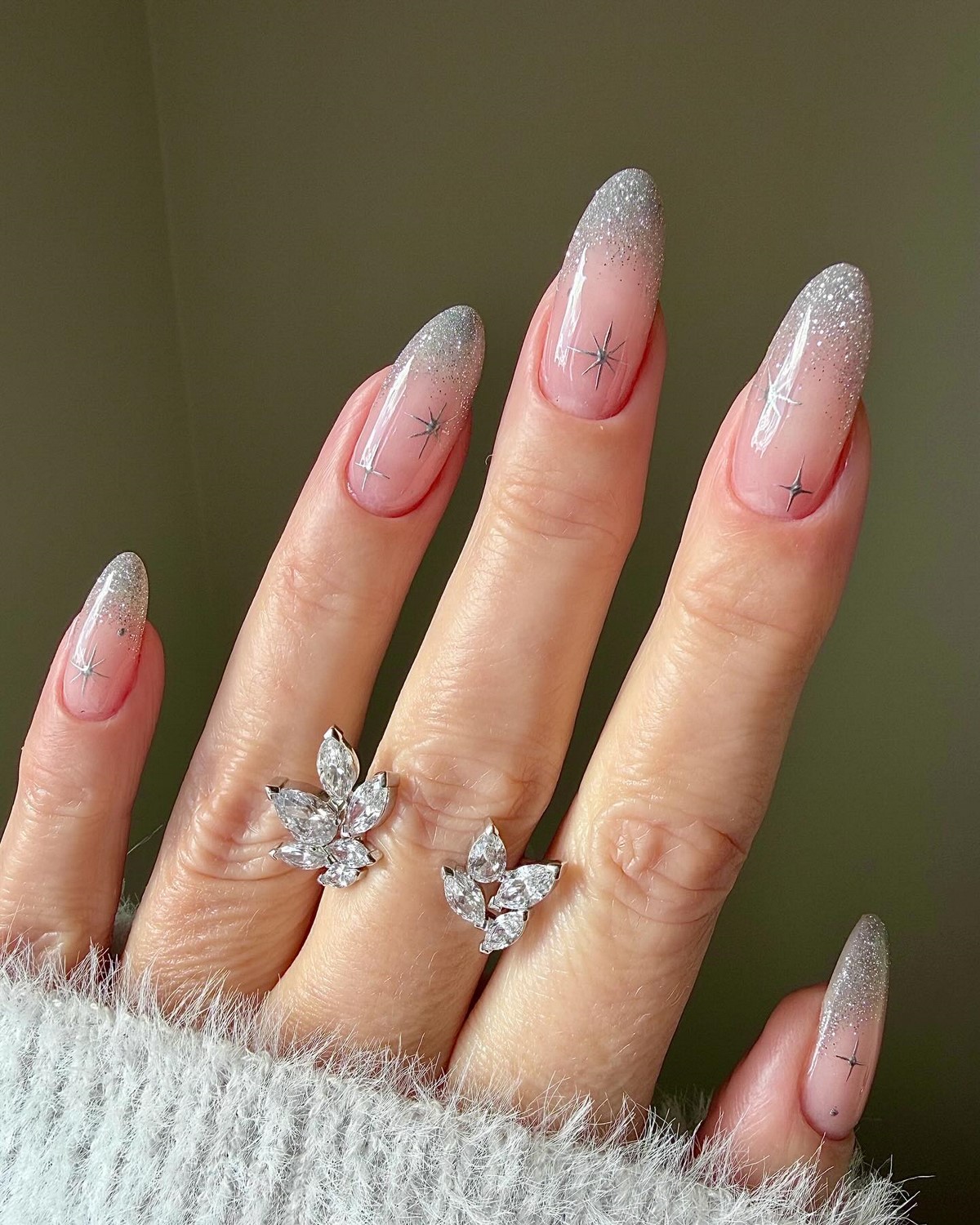 Новинки френч-маникюра 2026: шикарные зимние дизайны