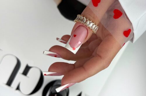 Маникюр с сердечками в феврале 2026: тренды для романтиков