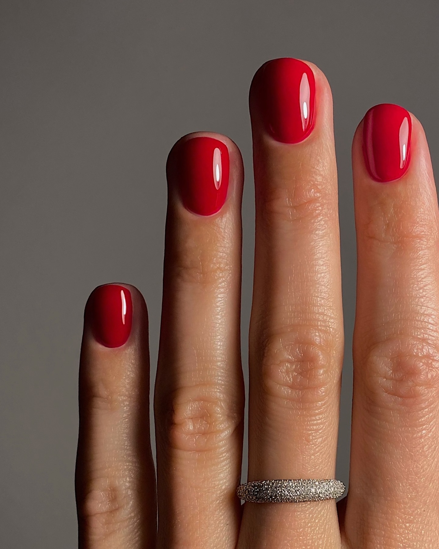 Модные цвета в маникюре 2026 года: главные оттенки сезона