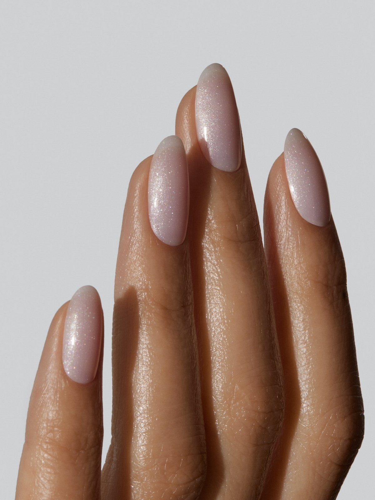 Маникюр без маникюра на февраль 2026, который влюбляет