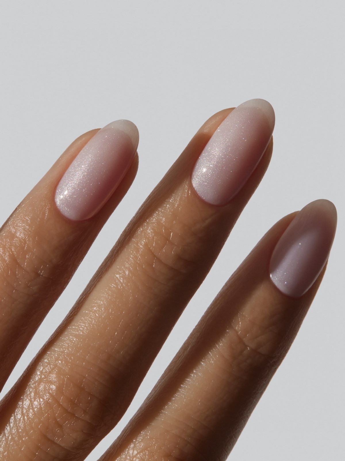 Маникюр без маникюра на февраль 2026, который влюбляет