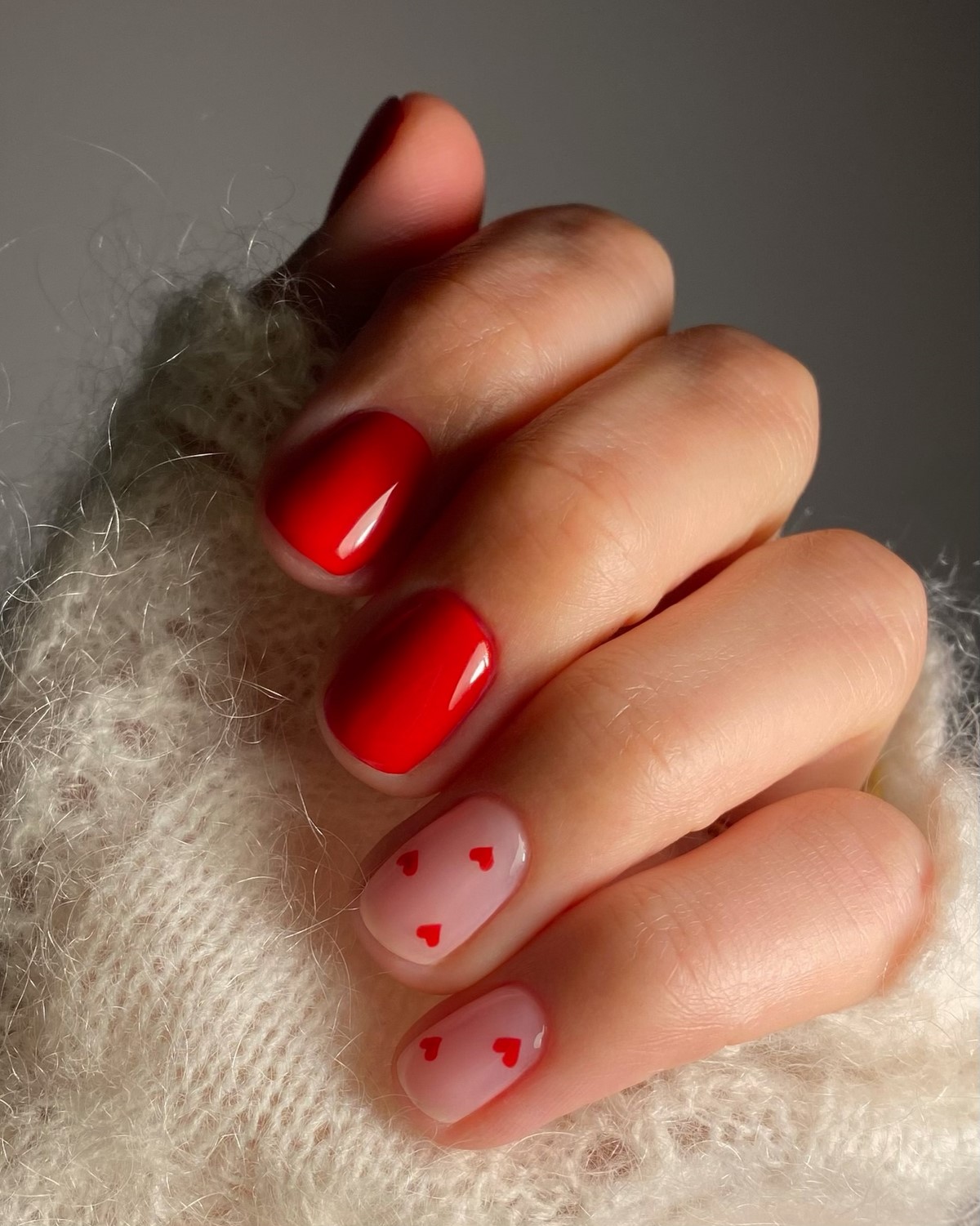 Маникюр с сердечками в феврале 2026: тренды для романтиков