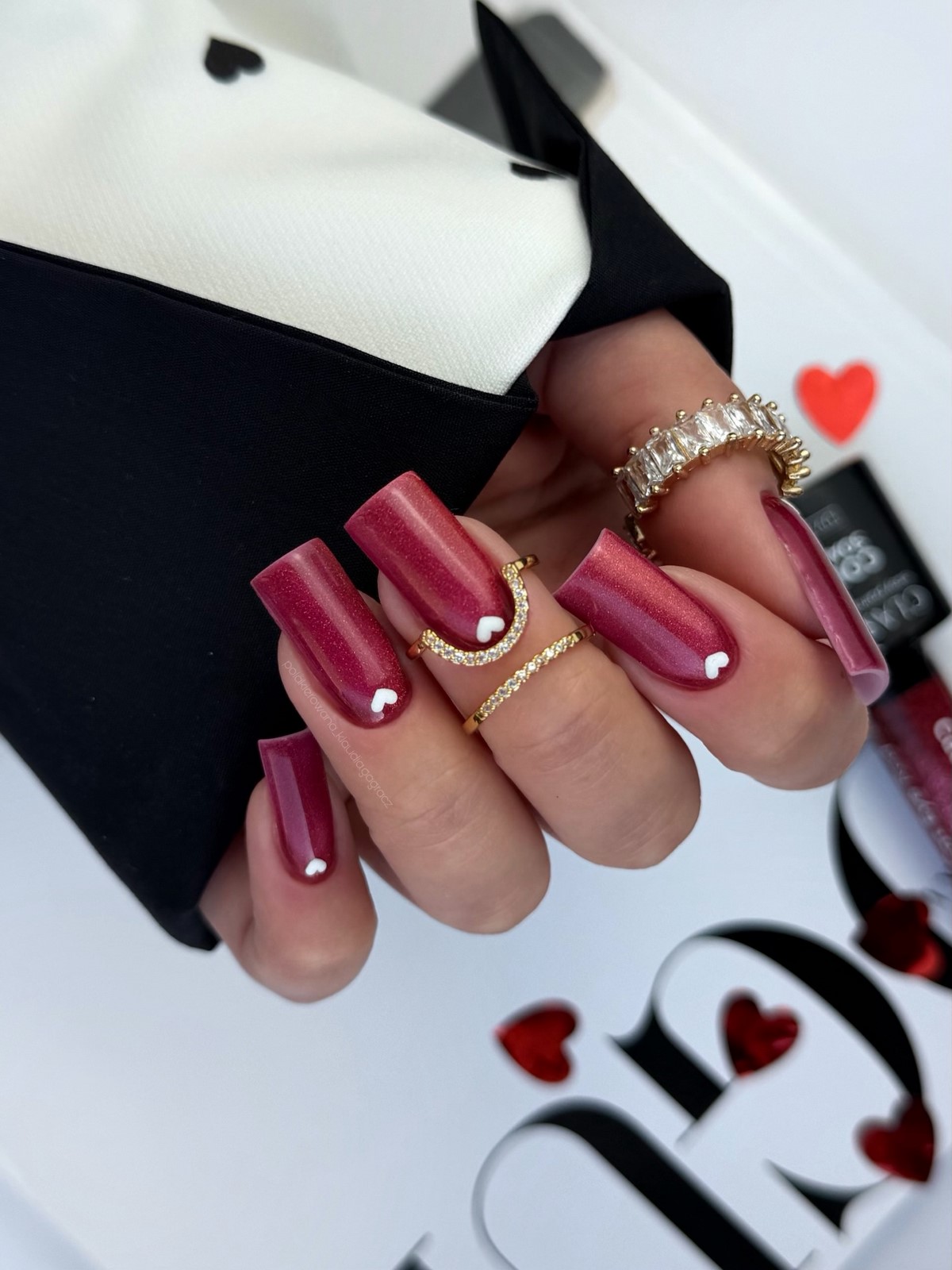 Маникюр с сердечками в феврале 2026: тренды для романтиков