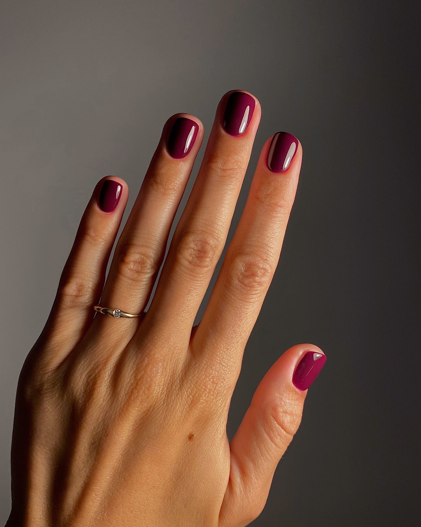 Модные цвета в маникюре 2026 года: главные оттенки сезона