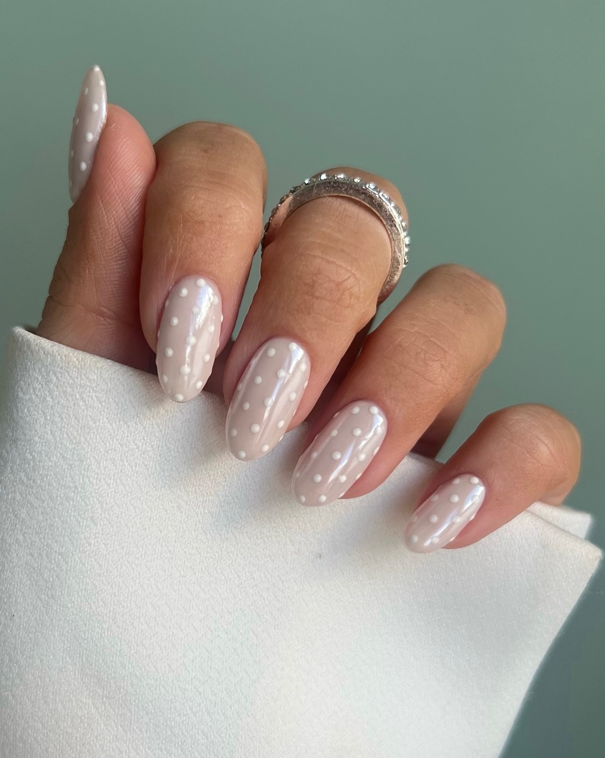 Универсальный маникюр, который не подводит