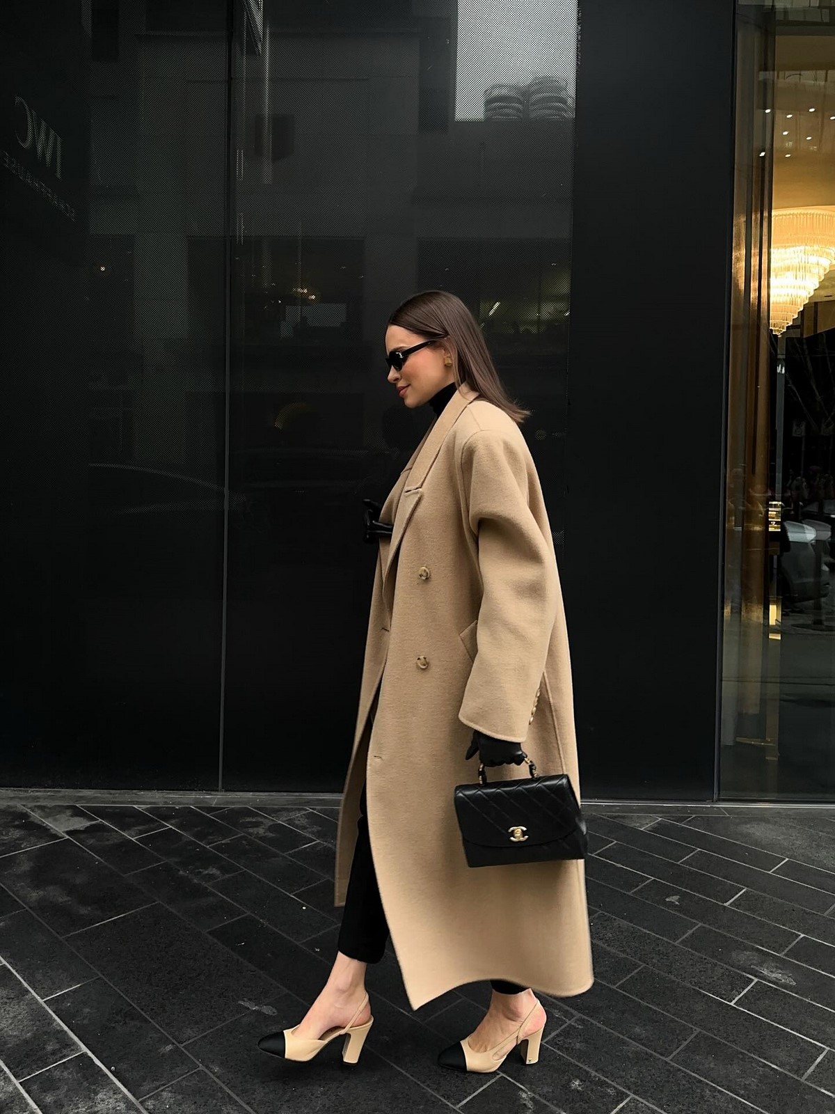 Верхняя одежда, которая подходит ко всему и спасает любой образ 8 Верхняя одежда, которая подходит ко всему и спасает любой образ