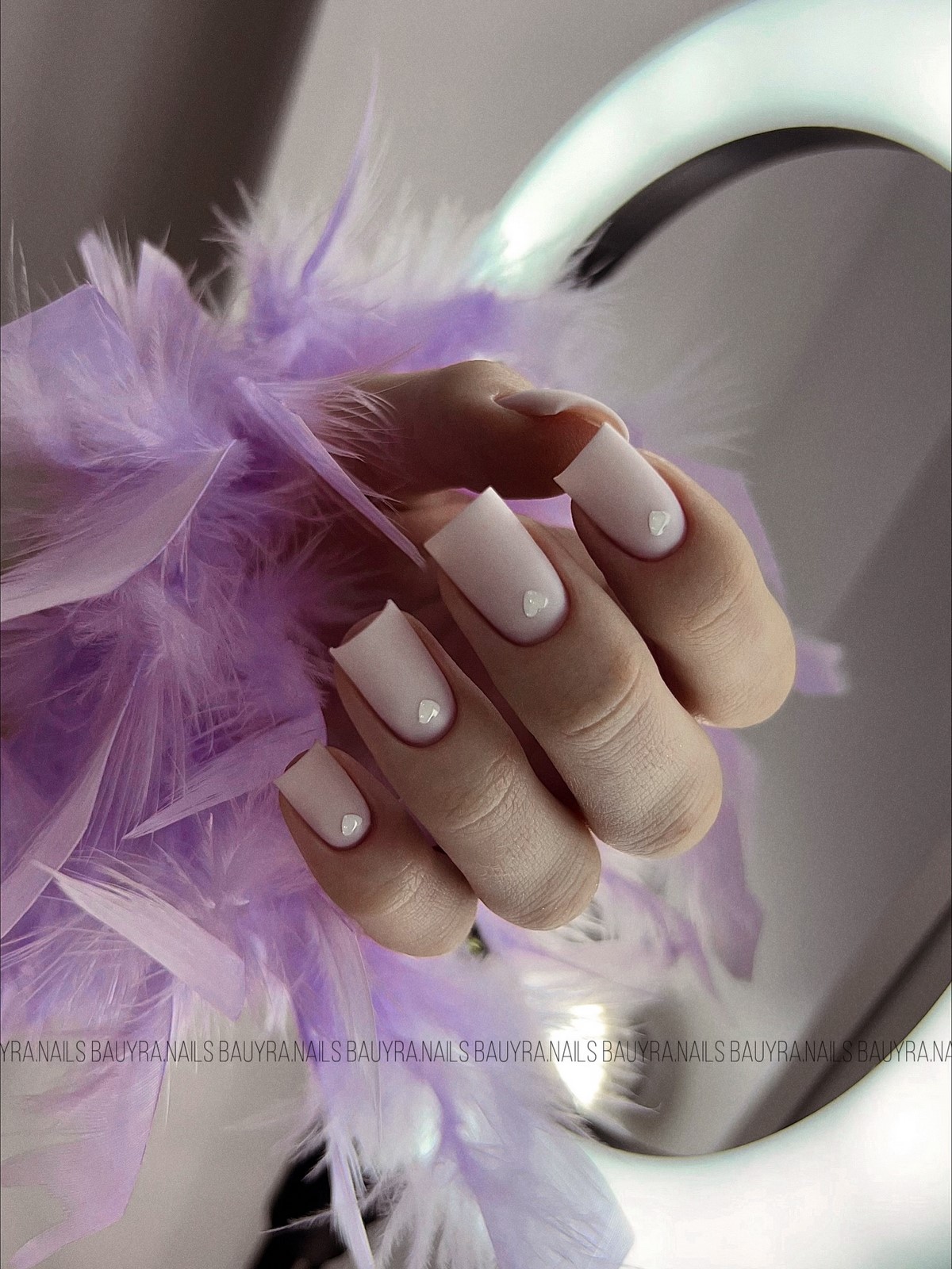 Розовая полупрозрачная база: маникюр «свои ногти, только лучше»