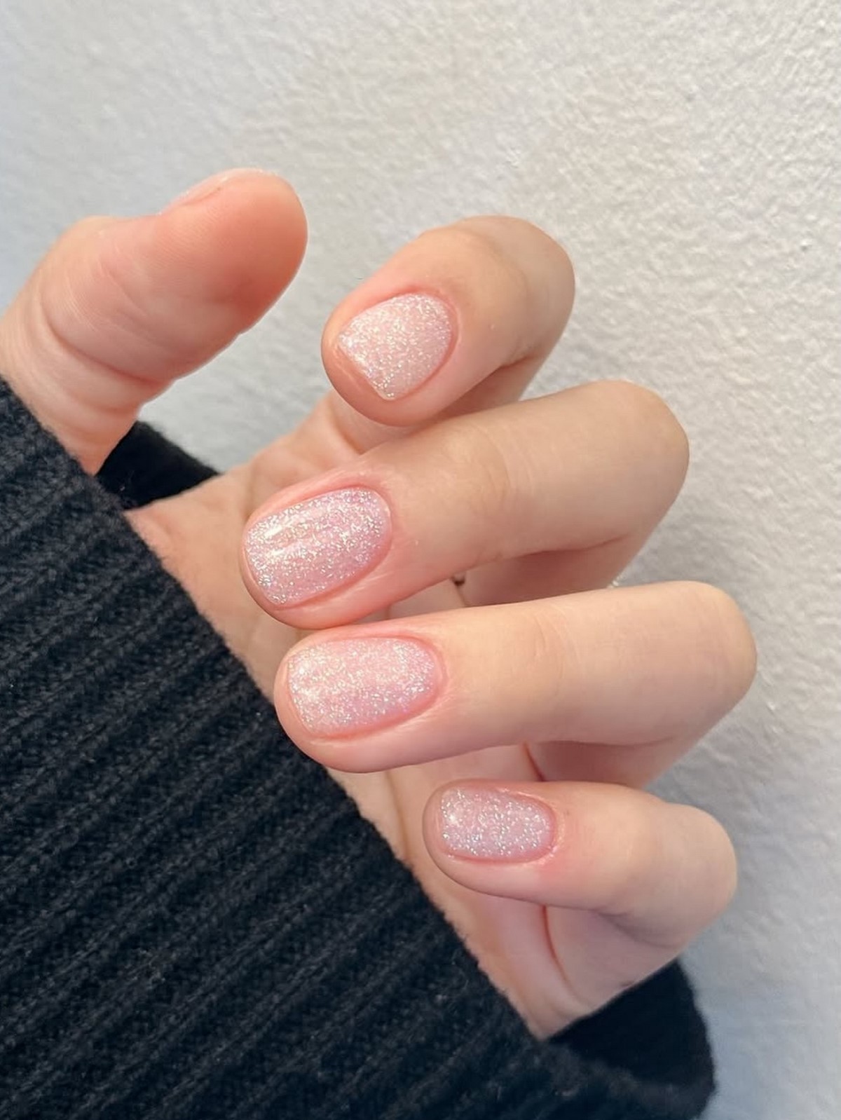 Розовая полупрозрачная база: маникюр «свои ногти, только лучше»