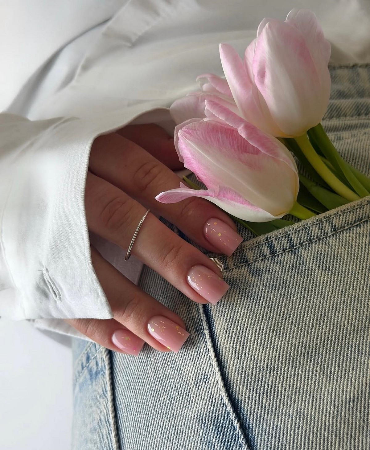 Розовая полупрозрачная база: маникюр «свои ногти, только лучше»