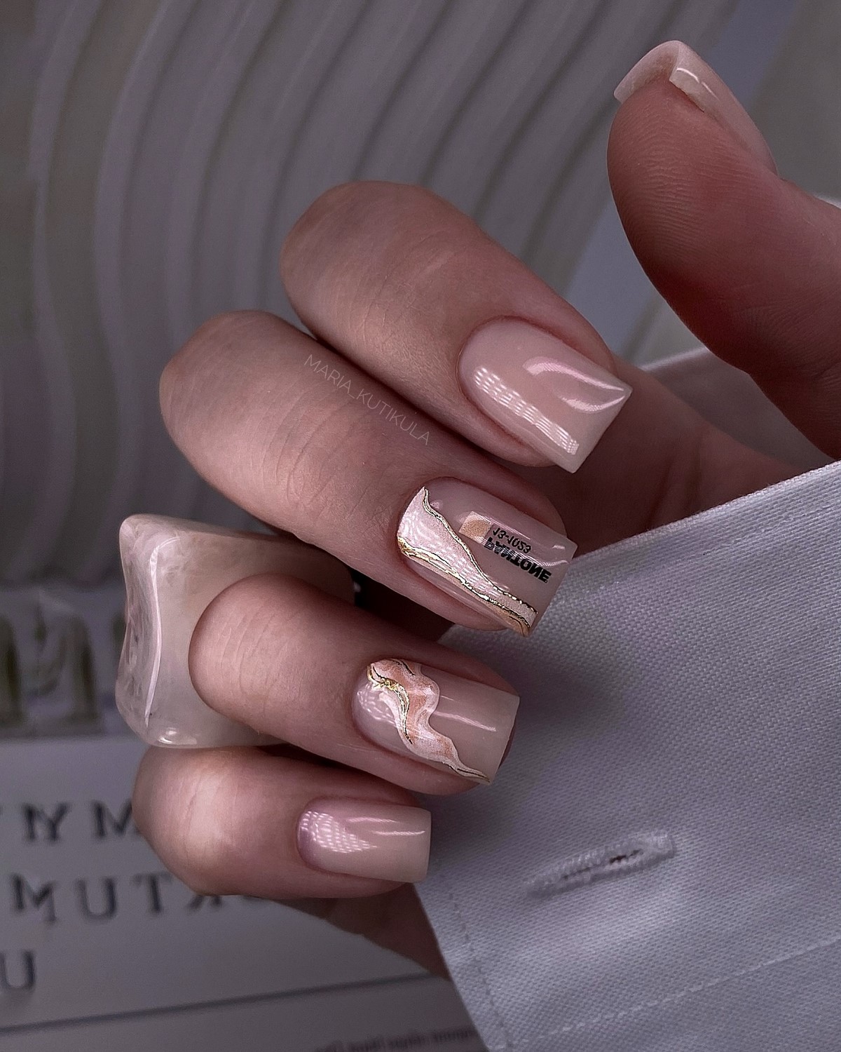 Маникюр на весну 2026, который выглядит дорого