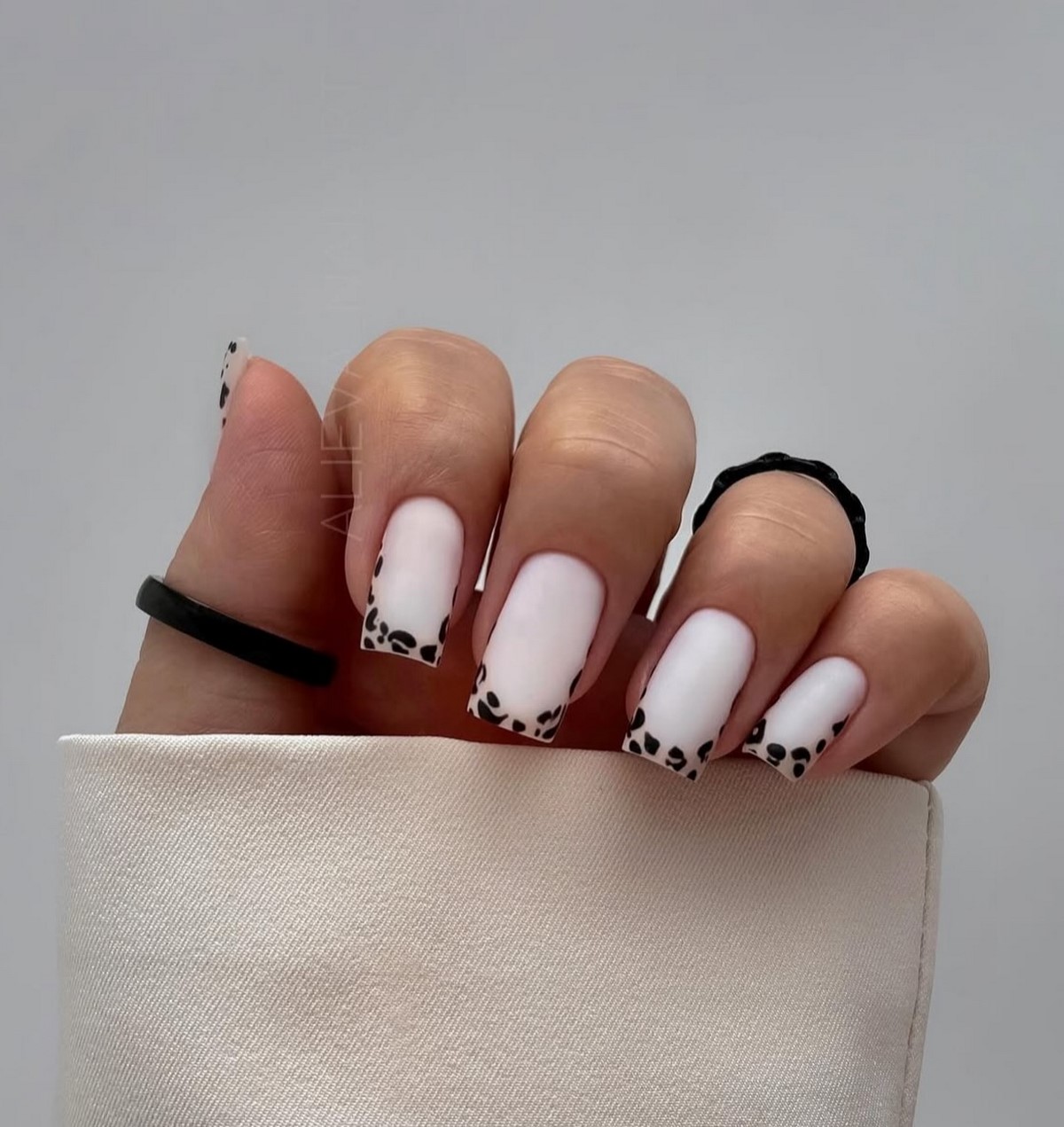 Маникюр на весну 2026, который выглядит дорого