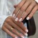 Этот цвет маникюра весной 2026 выбирают чаще всего — он выглядит дороже других