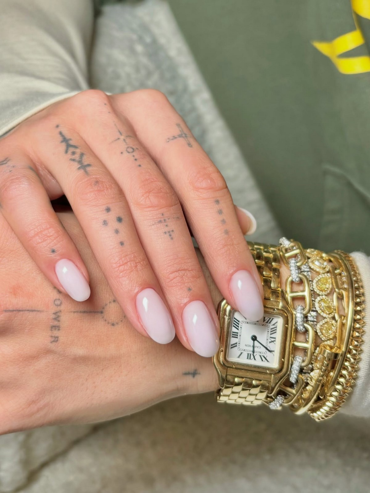 Этот цвет маникюра весной 2026 выбирают чаще всего — он выглядит дороже других