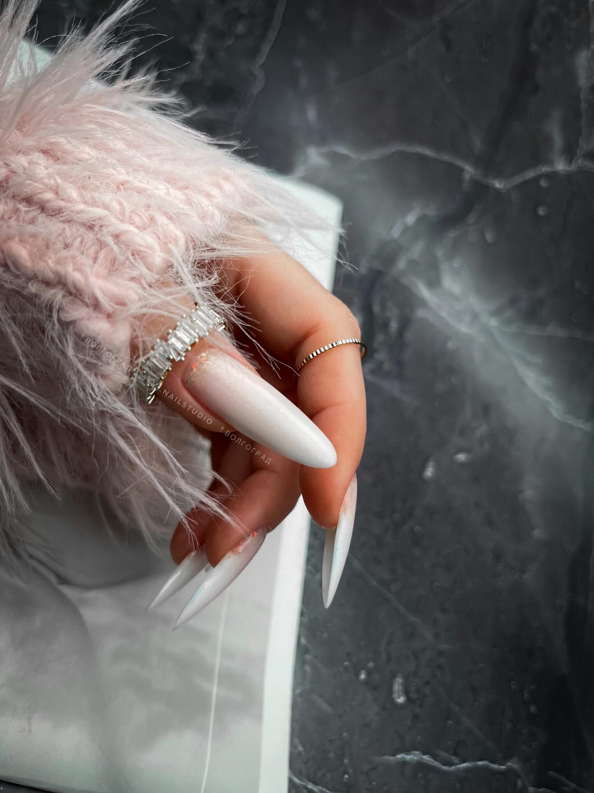 Этот цвет маникюра весной 2026 выбирают чаще всего — он выглядит дороже других