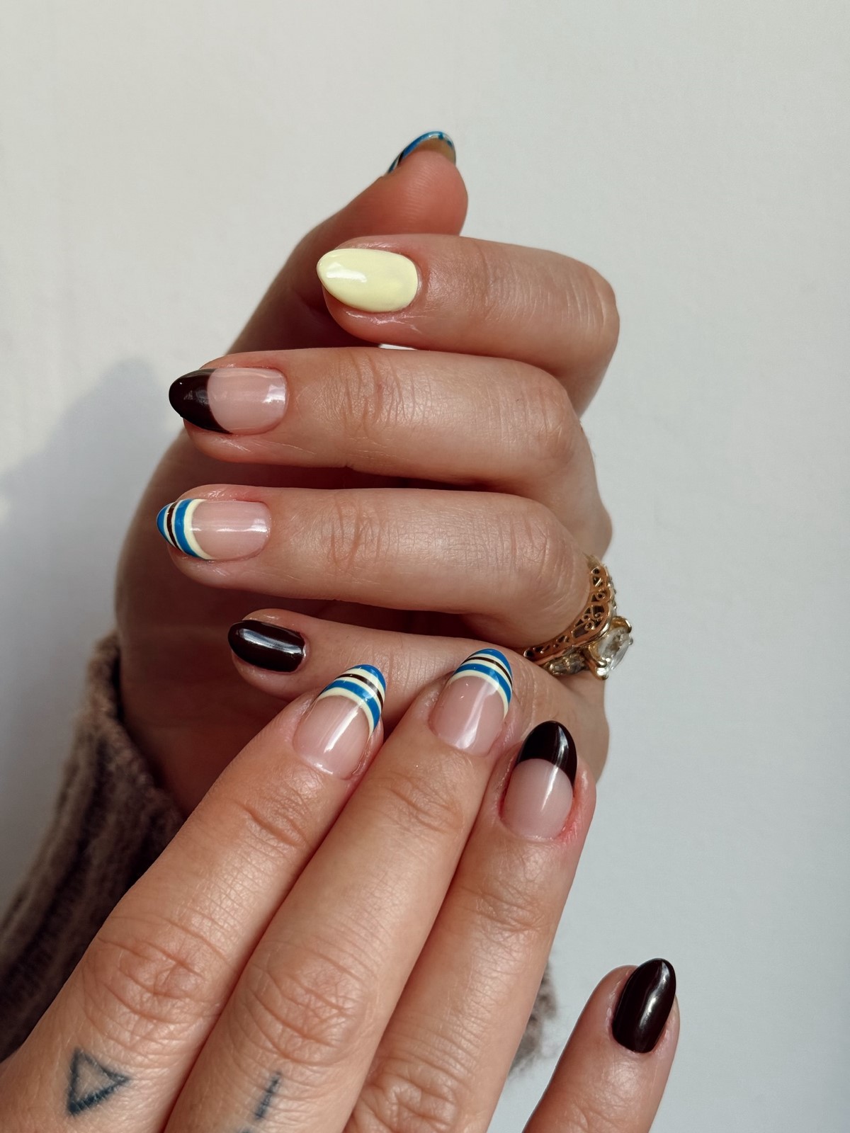 Френч на весну 2026: аккуратный маникюр, который носят чаще всего