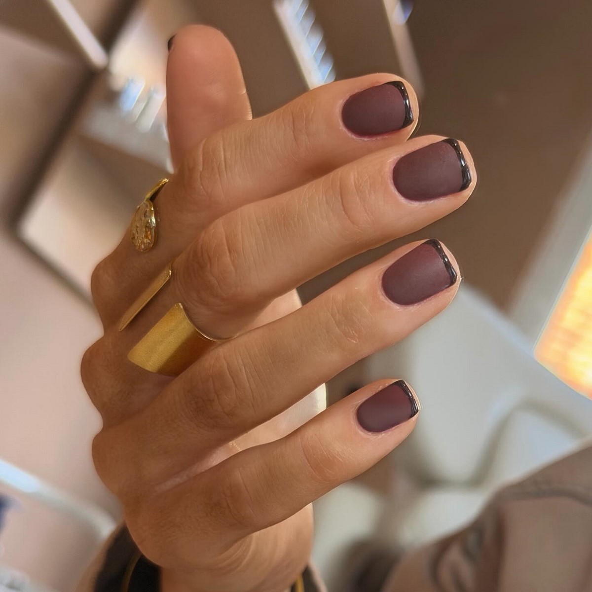 Френч на весну 2026: аккуратный маникюр, который носят чаще всего