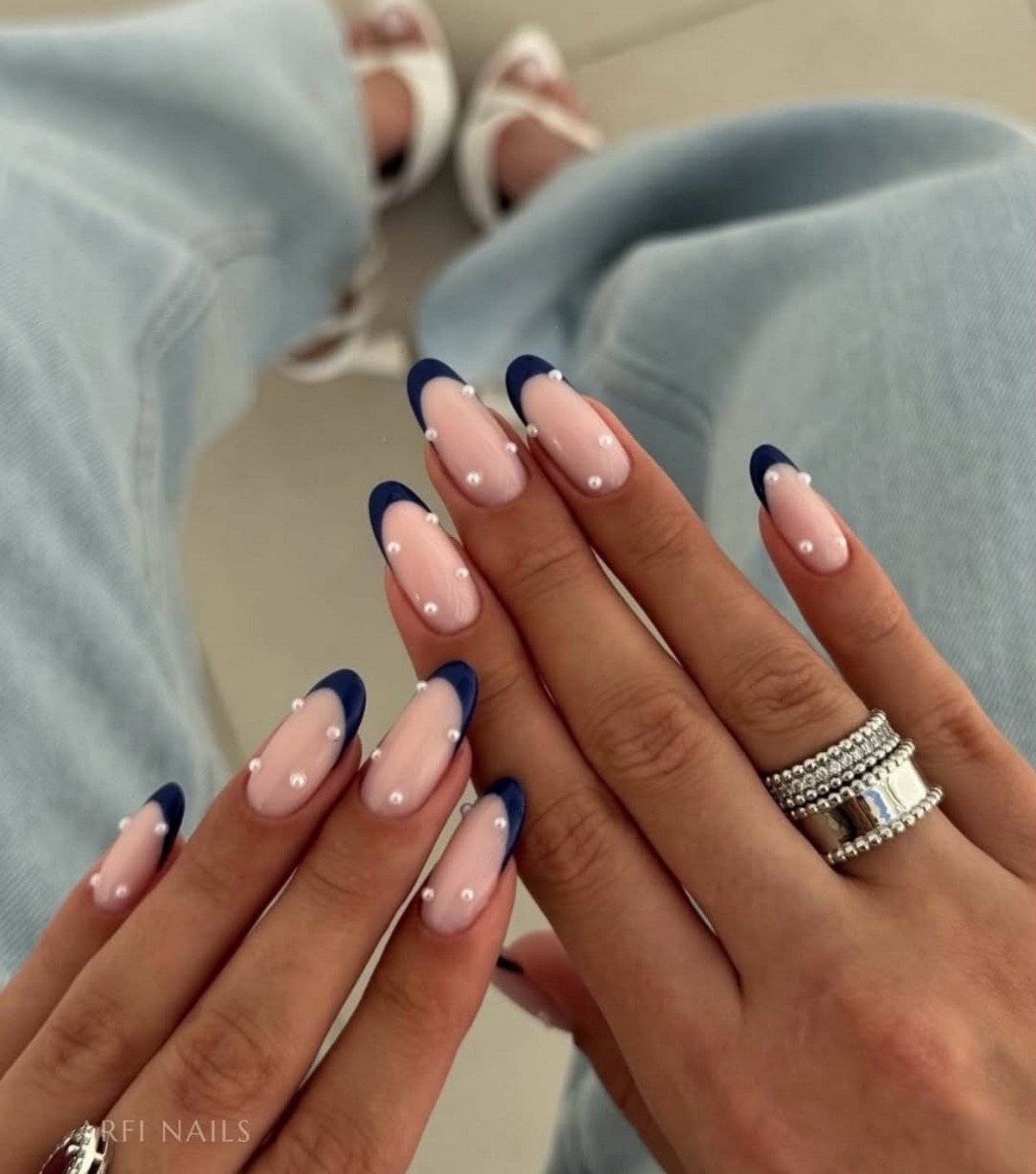 Френч на весну 2026: аккуратный маникюр, который носят чаще всего